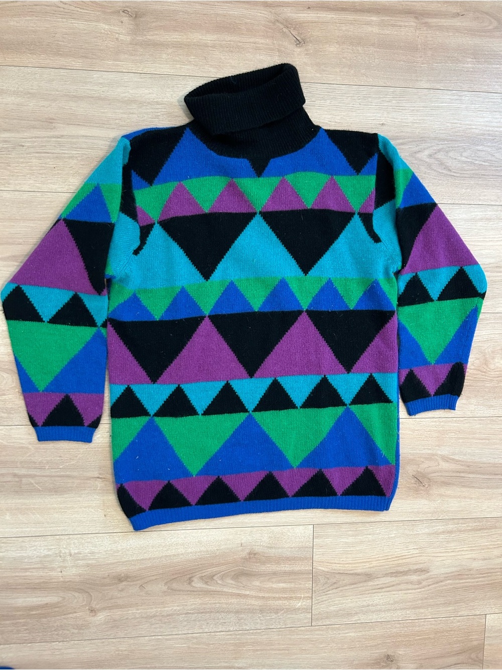 Vintage Petit Sophisticate Geometric Lambswool Angora Blend Turtleneck Sweater